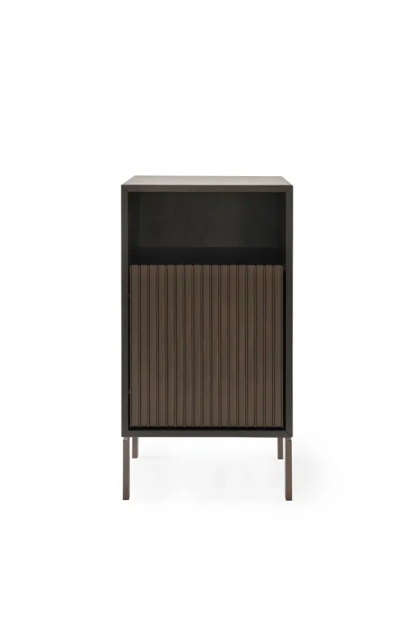 VIPP672 sengebord, mørk eg fra Vipp