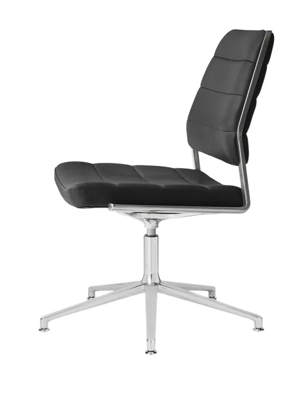 Vipp454+ Swivel Chair