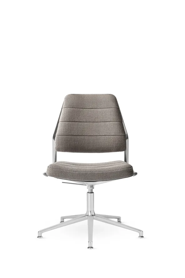Vipp454+ Swivel Chair