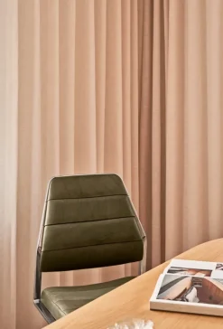 Vipp454 Swivel Chair