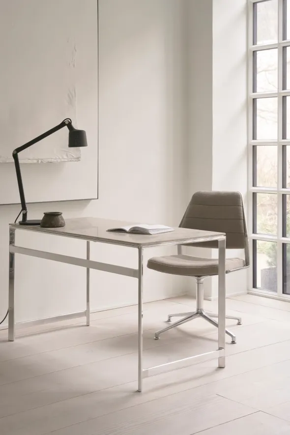 Vipp454 Swivel Chair