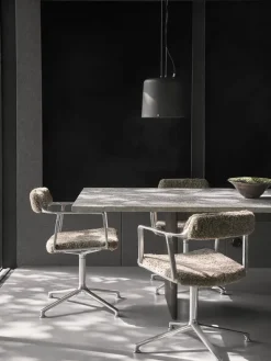 VIPP452 Swivel Chair, curly edition fra Vipp
