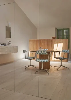 VIPP452 Swivel Chair, Lagrasse fra Vipp