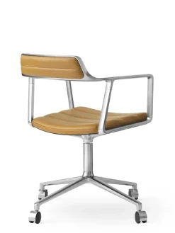 VIPP452 Swivel Chair m/hjul, camel læder fra Vipp