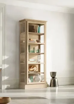 Vitrineskab N1, light oak fra Lindebjerg Design