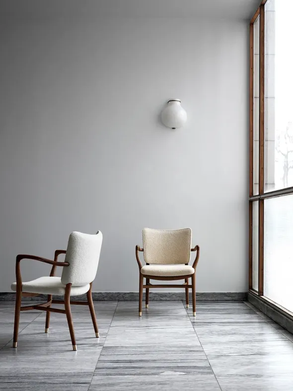 VLA61 Monarch Chair af Vilhelm Lauritzen
