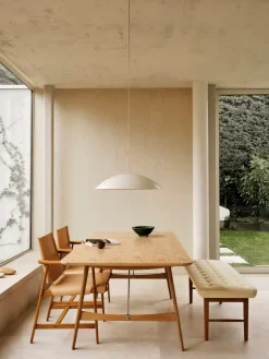 VLA75S Foyer bænk, eg olie af Vilhelm Lauritzen
