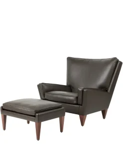 V11 Lounge Chair, smooth leather coffee fra GUBI