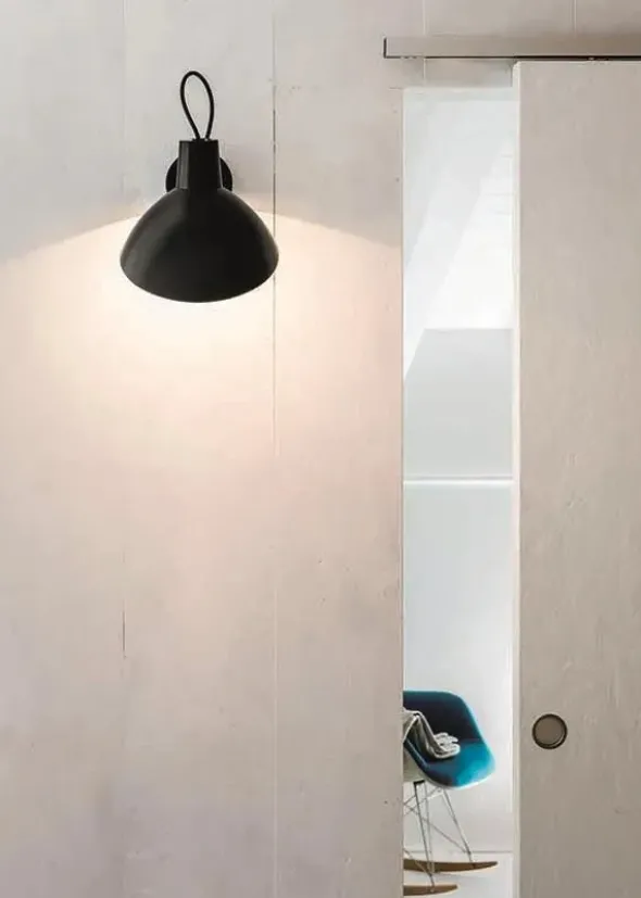 VV Cinquanta væglampe fra Astep