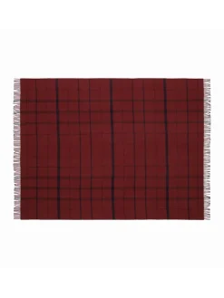Warp & Weft Plaid, beetroot/midnight fra Silkeborg Uldspinderi