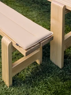 Weekday Bench, 111 cm fra Hay
