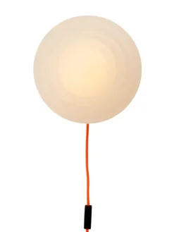 Whipped Wall Lamp, luminous orange fra LEO Objects
