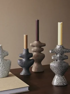 Yara Candle Holder Large, brown spot fra Ferm Living