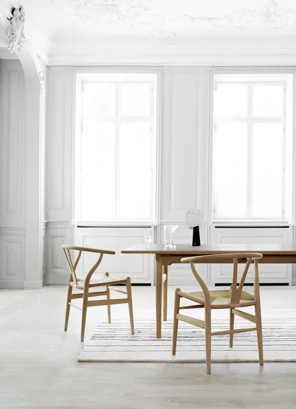 Y-stol CH24, eg sæbe af Hans J. Wegner