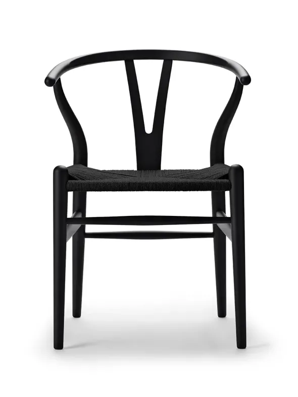 Y-stol CH24 Soft Black med sort flet af Hans J. Wegner