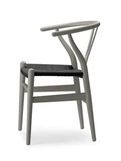 Y-stol CH24 Soft Clay med sort flet af Hans J. Wegner