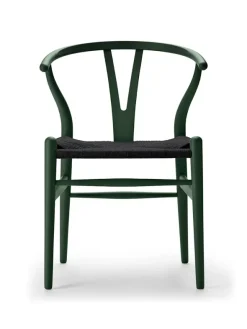 Y-stol CH24 Soft Green med sort flet af Hans J. Wegner