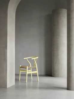 Y-stol CH24 Soft Hollyhock af Hans J. Wegner