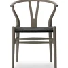 Y-stol CH24 Soft Slate med sort flet af Hans J. Wegner