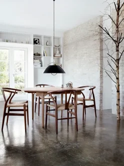 Y-stol CH24, Valnød olie af Hans J. Wegner
