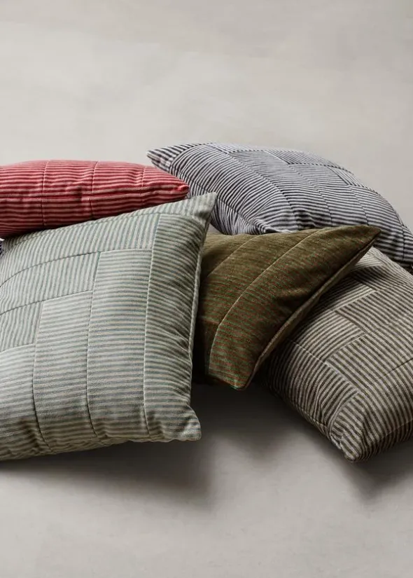 Zephyr Pyjamas Pillow, 50x60 fra Eilersen